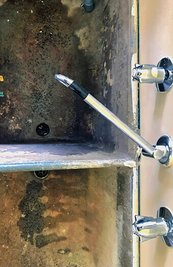 https://blockeddrainskelmscott.com.au/uploads/2025/07/blocked-sink-70468.jpg