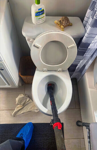 https://blockeddrainskelmscott.com.au/uploads/2025/07/blocked-toilet-54169.jpg