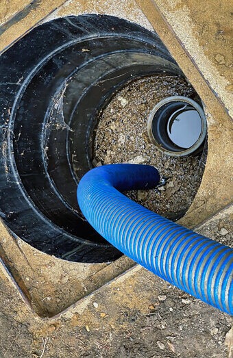 https://blockeddrainskelmscott.com.au/uploads/2025/07/pipe-relining-56969.jpg